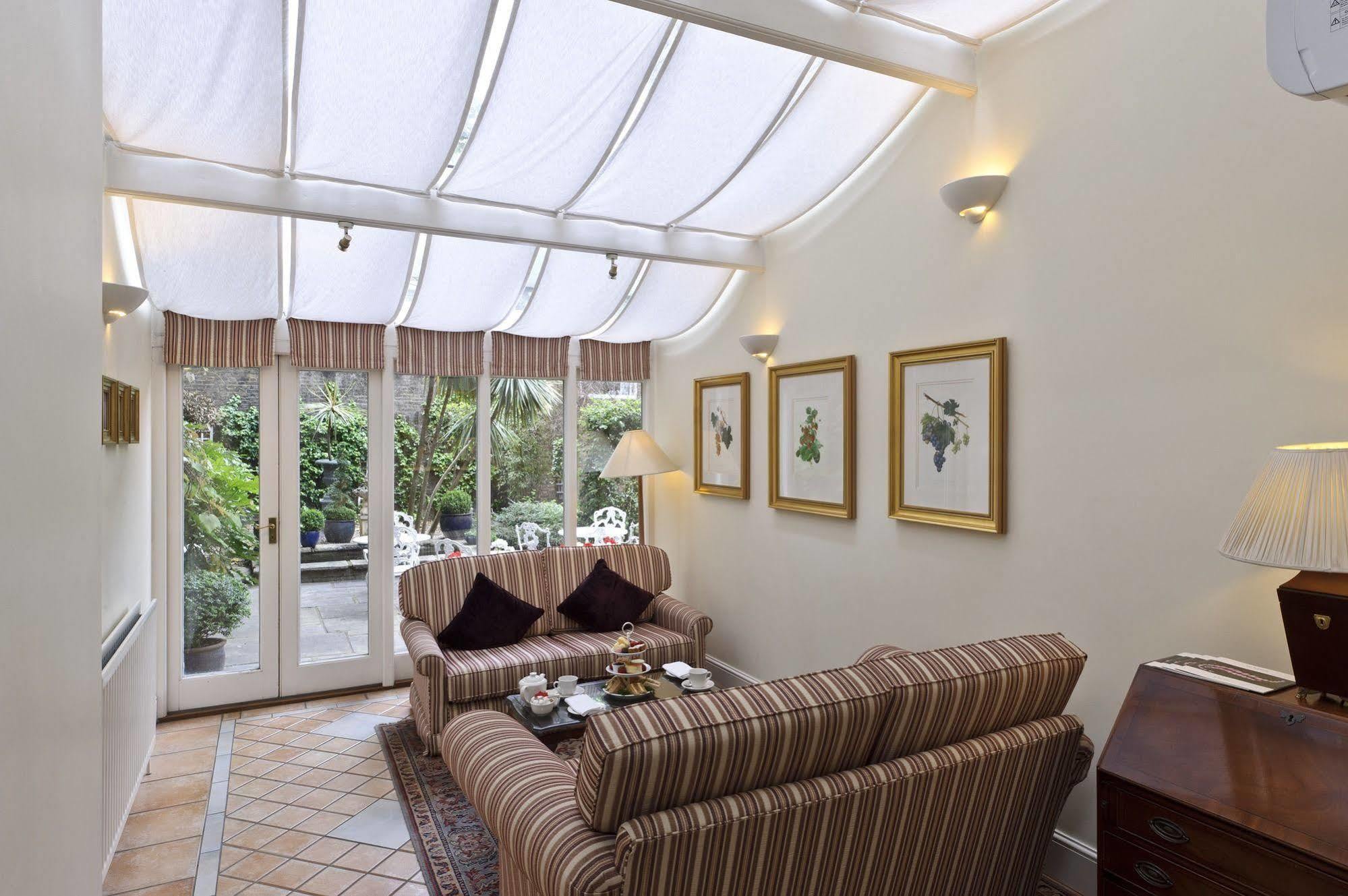 The Academy - Small Luxury Hotels Of The World Londýn Exteriér fotografie A conservatory
