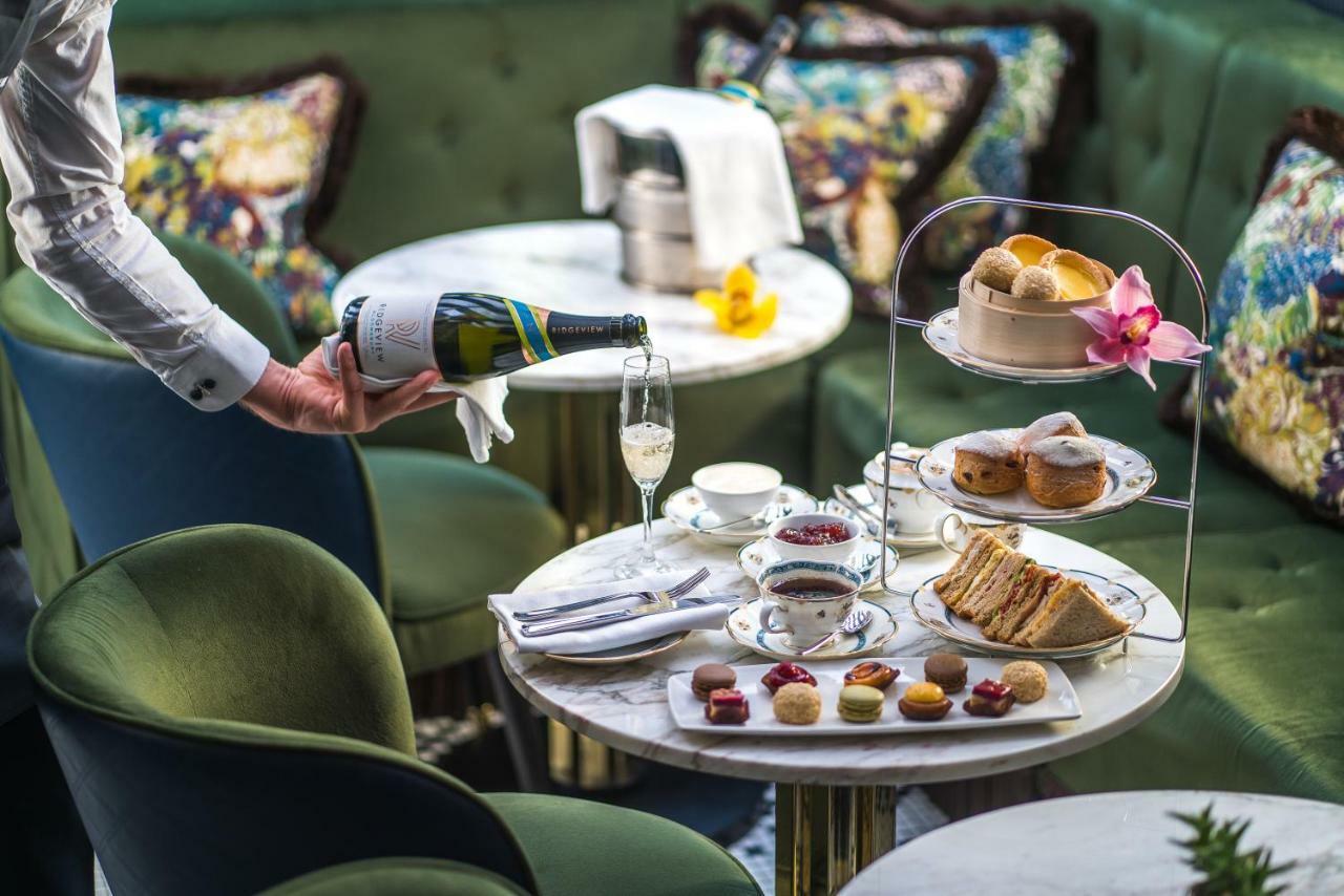 The Academy - Small Luxury Hotels Of The World Londýn Exteriér fotografie Afternoon tea at the InterContinental London Park G